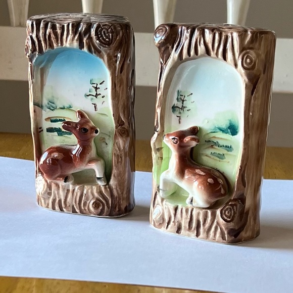 Enesco Other - Vintage, gorgeous Enesco Japan shakers. Deer